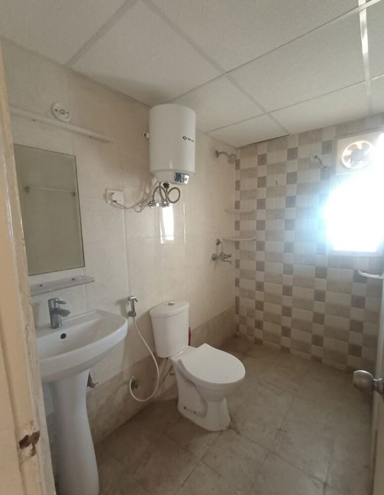 Bathroom, saviour-green-arch 3 Bedroom 1530 Sq.Ft. Apartment In Tech Zone 4 Greater Noida Greater Noida 9577285