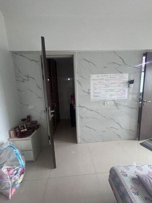 Team Area in 2.5 BHK Apartment at Oberoi Realty Woods, Goregaon East – for Rent