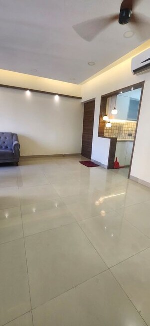 Room in 2 BHK Apartment at Siddhi Highland Park Phase 2, Kapur Bawdi – for Rent