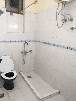 Bathroom in 1 BHK Builder Floor at Dlf Phase I – for Rent