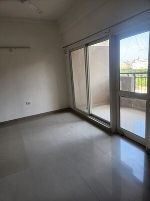 Room in 3 BHK Apartment at Sare Home, Sector 92 – for Rent