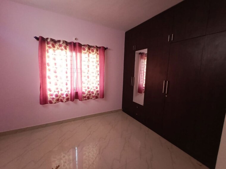 Room, gangothri-slv-meadows 3 Bedroom 1500 Sq.Ft. Apartment In Kudlu Gate Bangalore 10250569