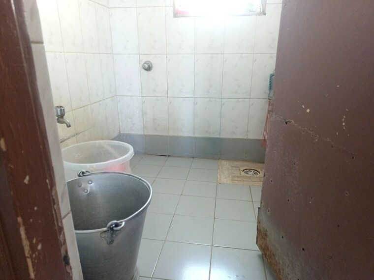 Bathroom, vasant-leela-apartment 1 Bedroom 575 Sq.Ft. Apartment In Ghodbunder Road Thane 10250608