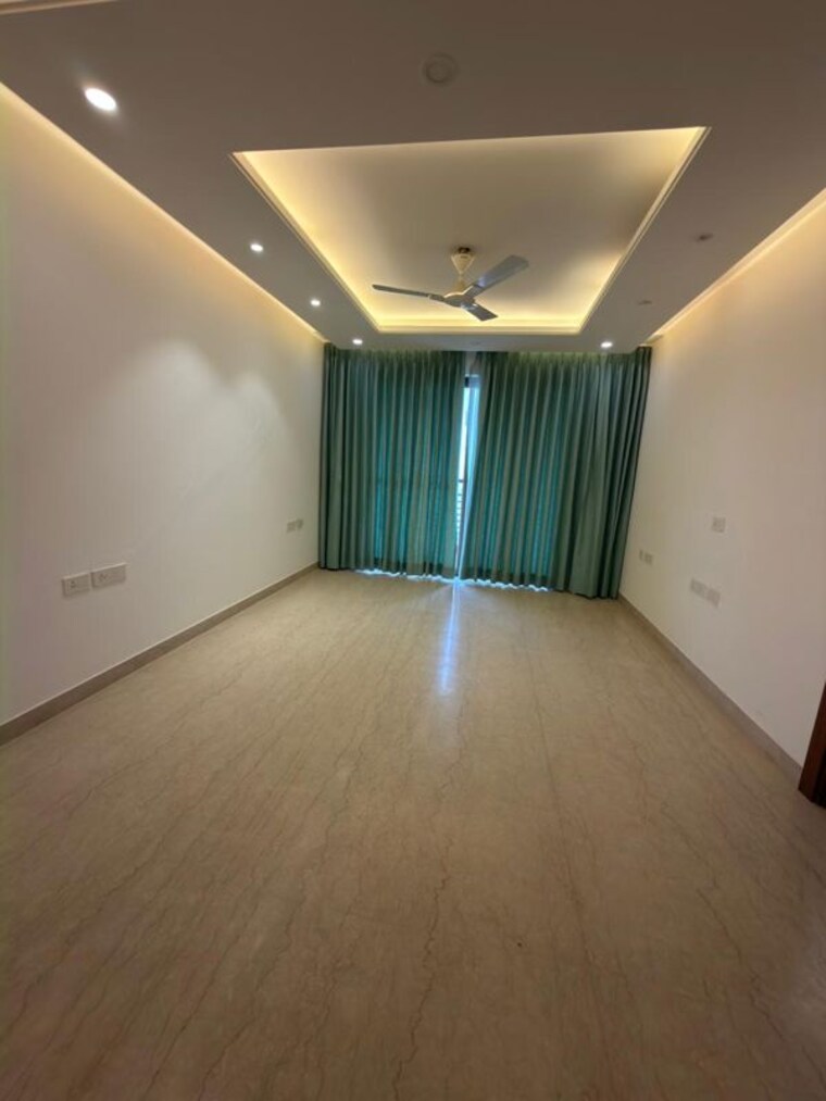 Room, dlf cyber city 4 Bedroom 500 Sq.Yd. Builder Floor In Dlf Cyber City Gurgaon 10250650