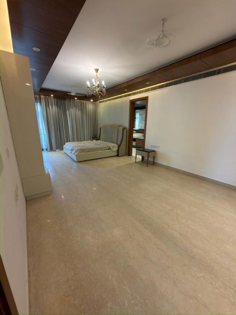 Room, dlf cyber city 4 Bedroom 500 Sq.Yd. Builder Floor In Dlf Cyber City Gurgaon 10250650