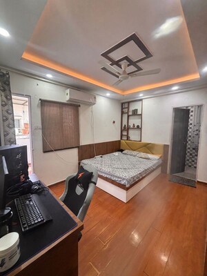 Room in 4 BHK Apartment at Agrawal Sagar Landmark, Eco Green City – for Sale