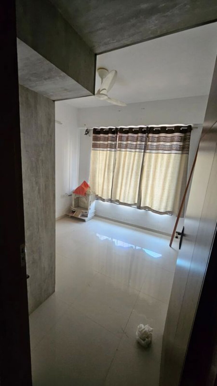 Room, science city 3 Bedroom 1827 Sq.Ft. Apartment In Science City Ahmedabad 10250642