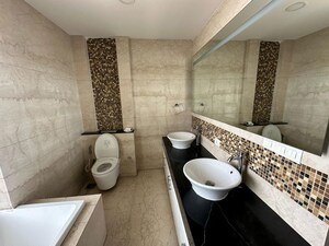 Team Area in 4 BHK Apartment at M3M Golf Estate Fairway East, Sector 65 – for Rent