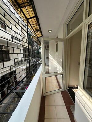 Balcony in 3 BHK Builder Floor at Sector 57 – for Rent