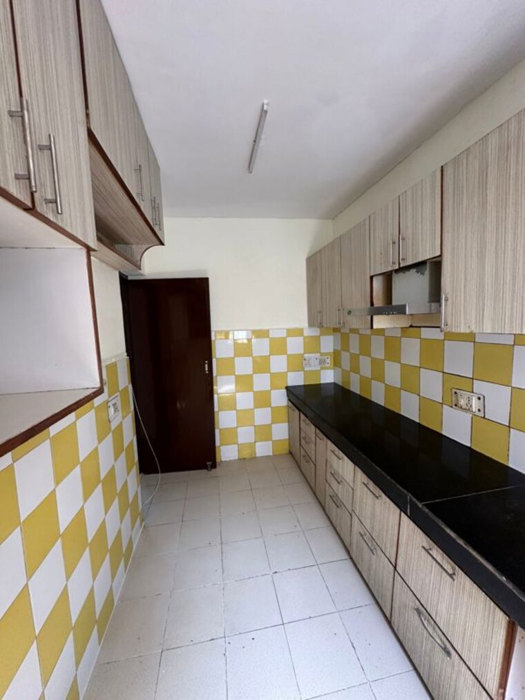 Kitchen, sector 57 3 Bedroom 263 Sq.Yd. Builder Floor In Sector 57 Gurgaon 10134908