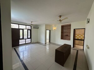 Kitchen in 3 BHK Builder Floor at Sector 57 – for Rent