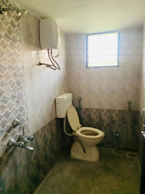 Bathroom in 1 RK Builder Floor at Koregaon Park Annexe – for Rent