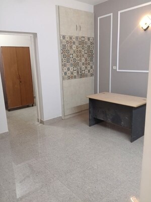 Room in 1 BHK Villa at RWA Apartments Sector 26, Sector 26 – for Rent