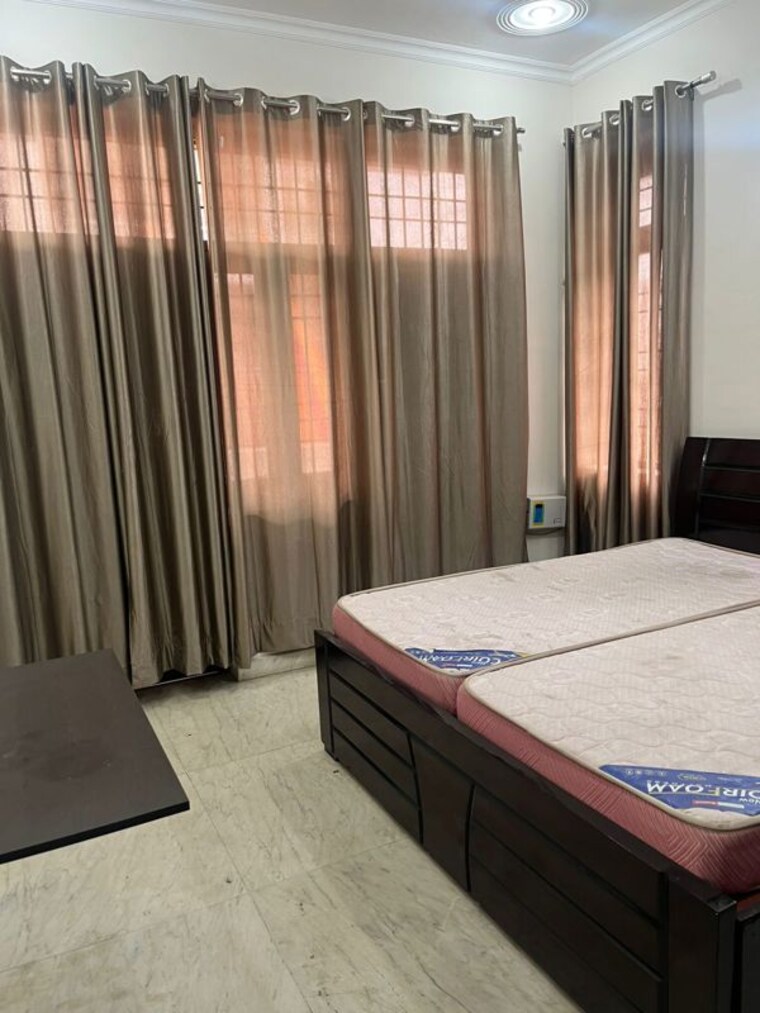 Bedroom, sector 47 3 Bedroom 2250 Sq.Ft. Builder Floor In Sector 47 Gurgaon 10250695