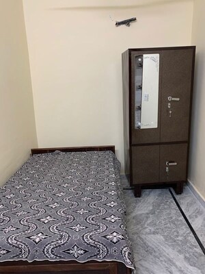 1 RK Independent House For Rent in Sector 91