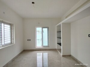 Room in 3 BHK Apartment at Kallikuppam – for Sale