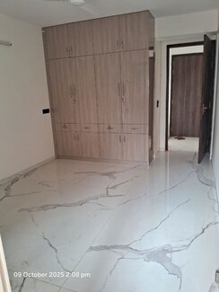 4 BHK Apartment For Rent in Emerald Anmol