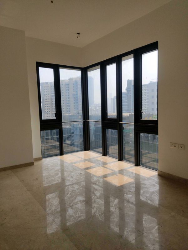 4 BHK + Pooja Room,Servant Room Apartment For Rent in Lodha Trump Tower