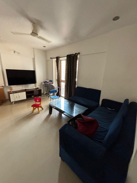 Apartment For Rent in Raviraj Aureate