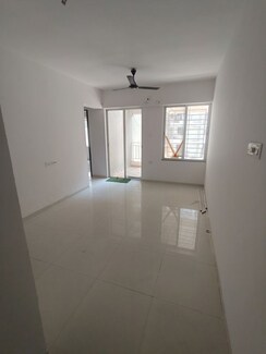 2 BHK + Pooja Room,Servant Room,Extra Room Apartment For Rent in 38 Park Majestique Phase 3