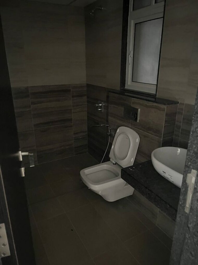 Bathroom, kolte-patil-24k-stargaze 3 Bedroom 1400 Sq.Ft. Apartment In Bavdhan Pune 10250798