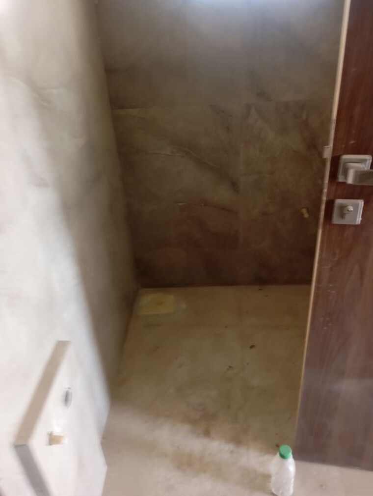 Bathroom, andheri east 2 Bedroom 600 Sq.Ft. Apartment In Andheri East Mumbai 10250815