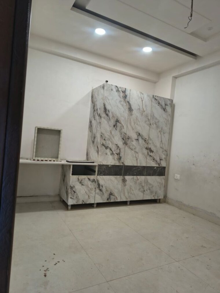Room, hajipur 3 Bedroom 1400 Sq.Ft. Apartment In Hajipur Noida 10250809