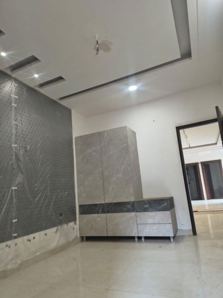 Room, hajipur 3 Bedroom 1400 Sq.Ft. Apartment In Hajipur Noida 10250809