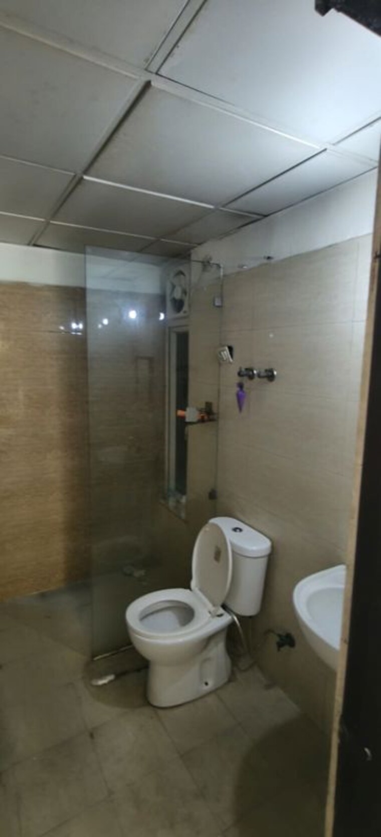 Bathroom, ajnara-grand-heritage 3 Bedroom 1395 Sq.Ft. Apartment In Sector 74 Noida 10250841