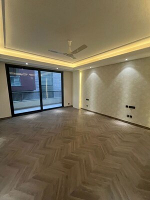 Room in 4 BHK Builder Floor at New Rajinder Nagar – for Rent