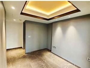 Room in 3 BHK Apartment at Lodha Trump Tower, Worli – for Rent