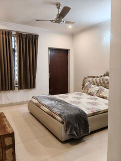 3 BHK + Pooja Room,Servant Room Apartment For Sale in Gomti Nagar