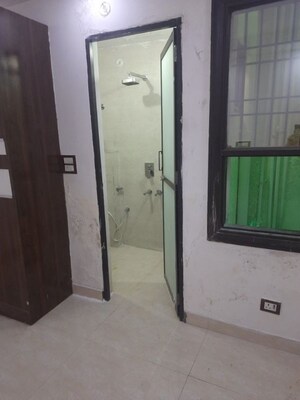 Room in 3 BHK Builder Floor at West Rohtash Nagar – for Rent