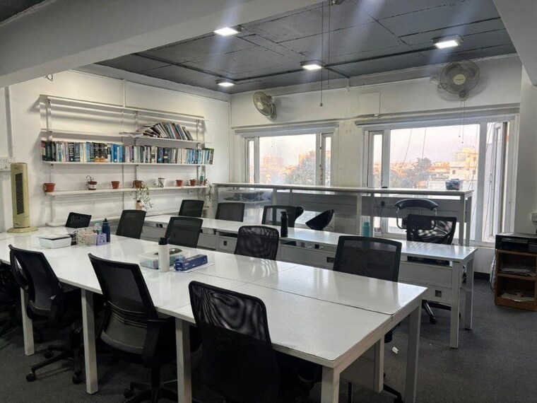 Team Area, hrbr layout Commercial Office Space 1230 Sq.Ft. In Hrbr Layout Bangalore 9886794