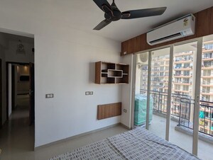 Room in 3 BHK Apartment at Ansal Highland Park, Sector 103 – for Rent