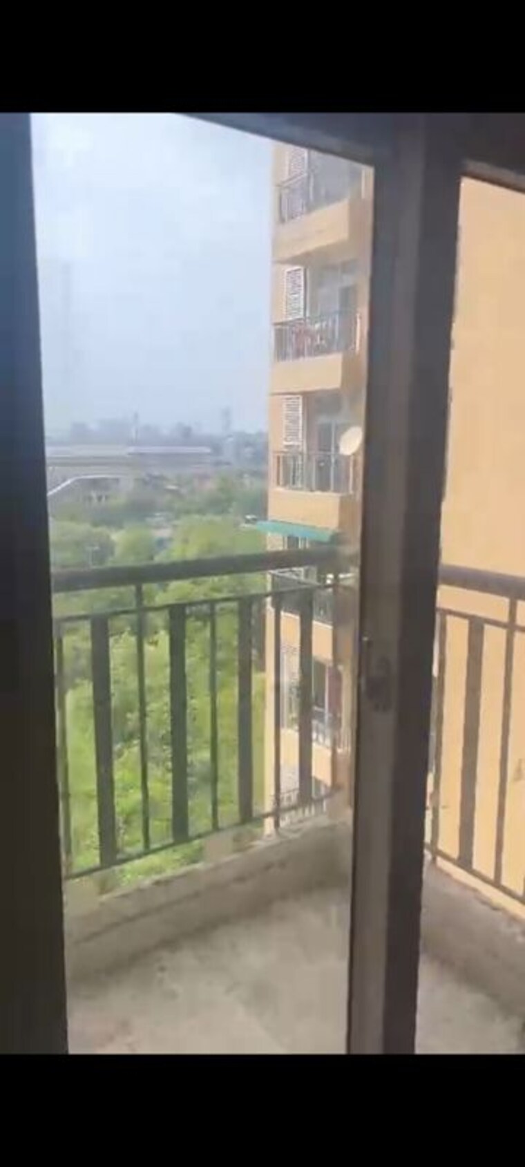 Balcony, amrapali-princely-estate 2.5 Bedroom 1015 Sq.Ft. Apartment In Sector 76 Noida 10250847