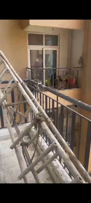 Gym in 2.5 BHK Apartment at Amrapali Princely Estate, Sector 76 – for Sale