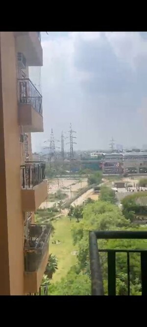 Master Plan in 2.5 BHK Apartment at Amrapali Princely Estate, Sector 76 – for Sale