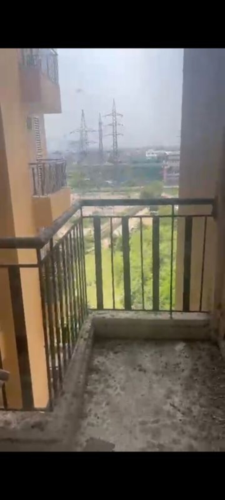 Balcony, amrapali-princely-estate 2.5 Bedroom 1015 Sq.Ft. Apartment In Sector 76 Noida 10250847