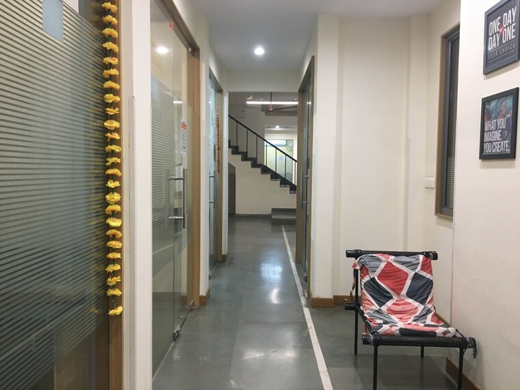 undefined, sector 63 Commercial Office Space 4000 Sq.Ft. In Sector 63 Noida 10250826