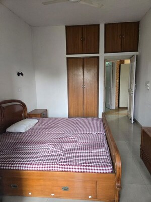 Bedroom in 3 BHK Apartment at Sector 5 – for Rent