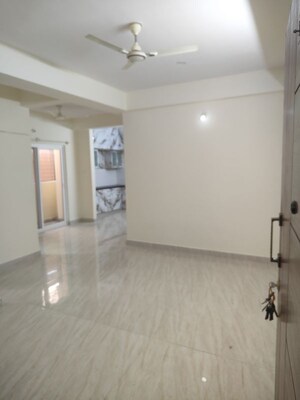 Room in 2 BHK Apartment at Jagadish Nagar – for Rent