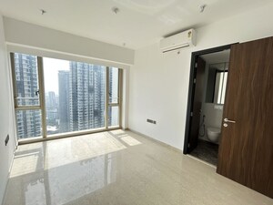 Room in 3 BHK Apartment at Lodha Trump Tower, Worli – for Rent