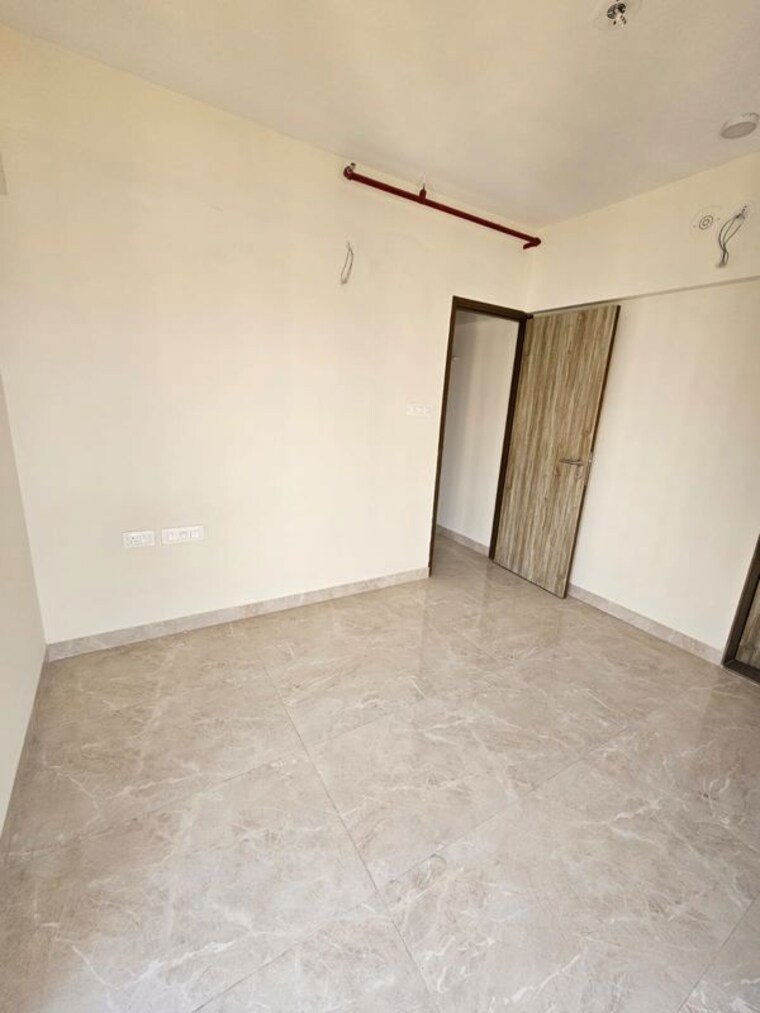 Room, mahim west 1 Bedroom 450 Sq.Ft. Apartment In Mahim West Mumbai 10250940