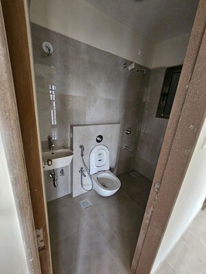Bathroom in 1 BHK Apartment at Mahim West – for Rent
