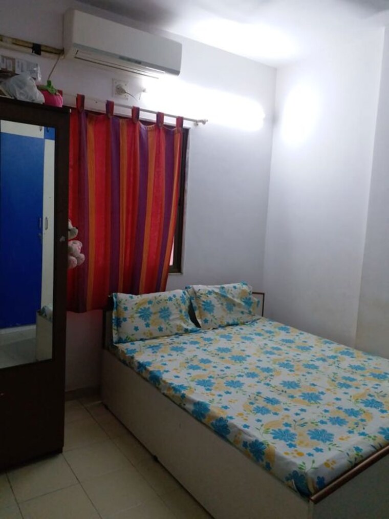 Bedroom, prahlad nagar 1 Bedroom 810 Sq.Ft. Apartment In Prahlad Nagar Ahmedabad 10250301