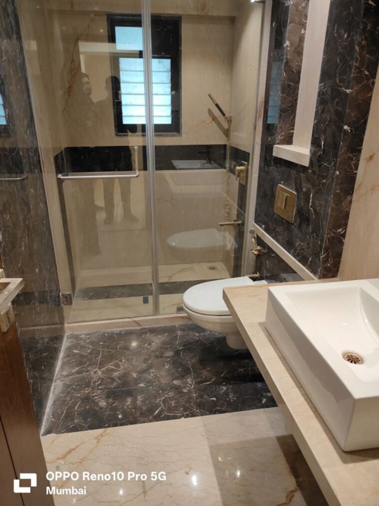 Bathroom, khar west 3 Bedroom 1120 Sq.Ft. Apartment In Khar West Mumbai 10250947