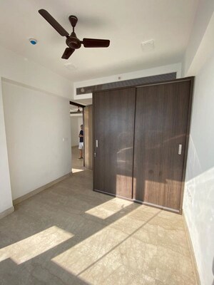 Room in 3 BHK Apartment at Lodha Trump Tower, Worli – for Rent