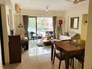 Living Room in 3 BHK Apartment at Ekta Eminente Phase II, Khar West – for Sale