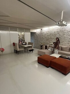 2.5 BHK + Extra Room Apartment For Rent in Oberoi Realty Springs